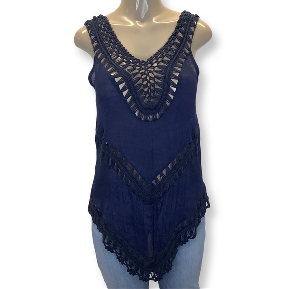 Active USA Crochet Tunic with Fringes Preowned - Picture 1 of 5